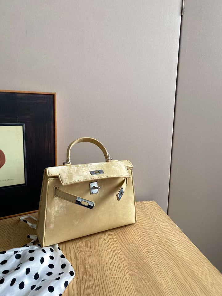 Hermes mini kelly bag