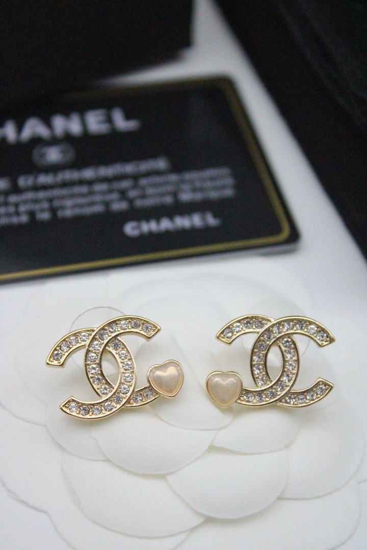CH - CC Heart Pearl Earrings - Saadstore