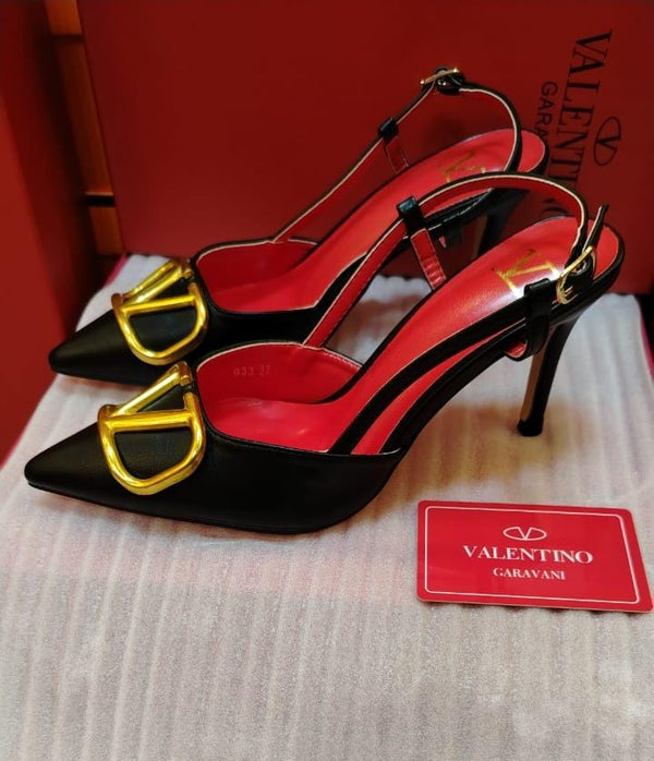 V - Logo Slingback Pumps - Saadstore