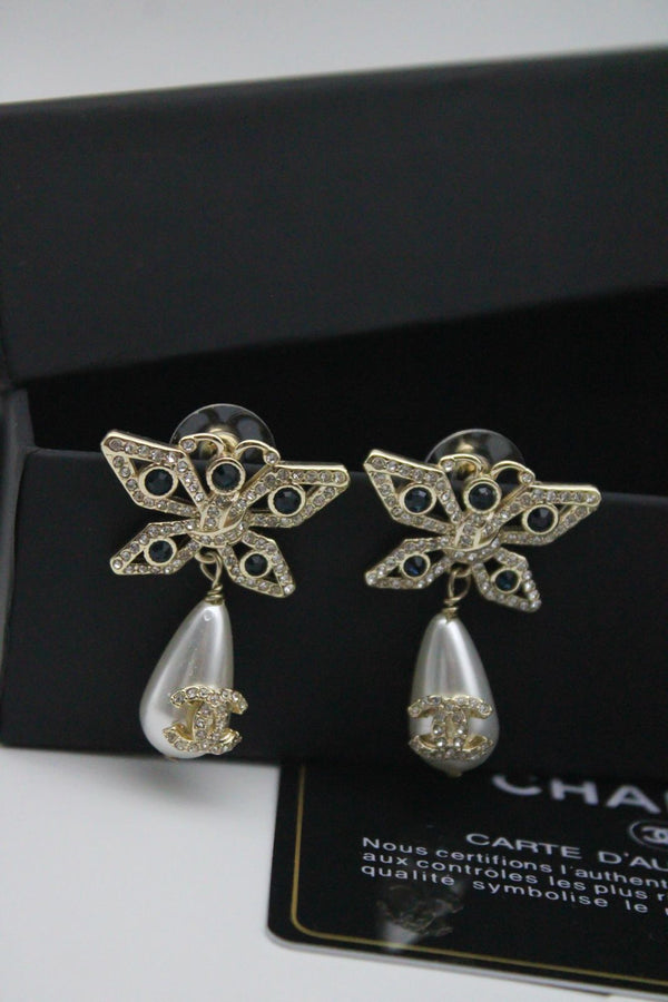 CH - CC Butterfly Pearl Drop Earrings - Saadstore